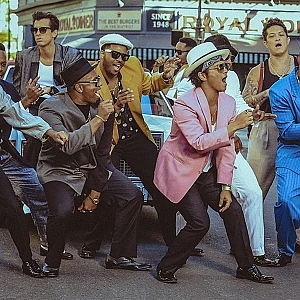 Mark Ronson - Uptown Funk ft. Bruno Mars - YouTube